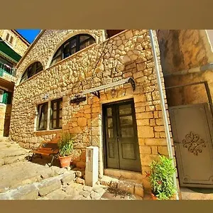 https://villa-mali-dvor.hotelinzadar.com